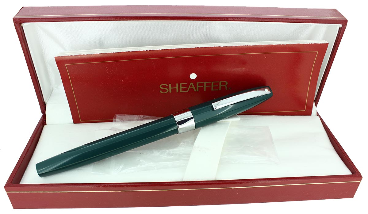 NEVER INKED CIRCA 1994 SHEAFFER TRIUMPH IMPERIAL GREEN MEDIUM NIB FOUN