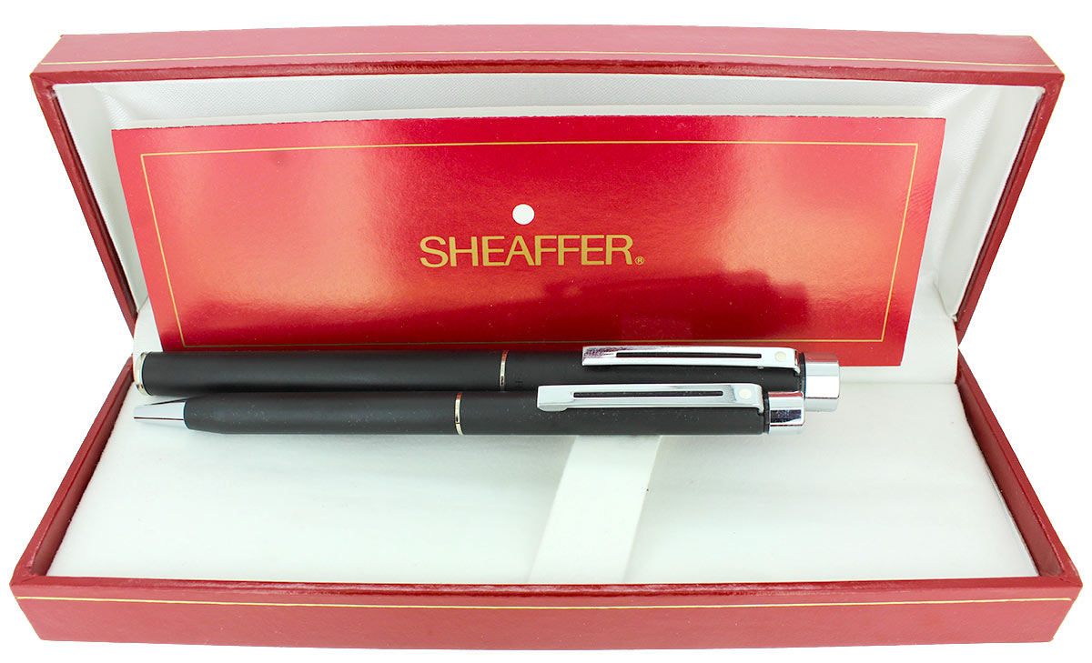 C1989 SHEAFFER TARGA MATTE BLACK FOUNTAIN PEN & BALLPOINT PEN SET NEVE