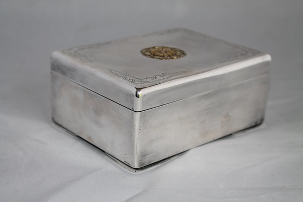 Japanese Silver Bonbonniere with crest of Princely House of Chichibu