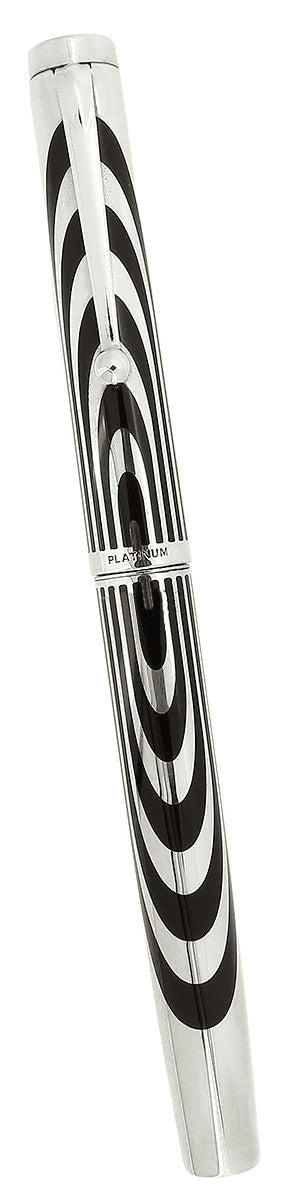 1970S PLATINUM (JAPAN) STERLING & BLACK ENAMEL 18K NIB FOUNTAIN PEN NE