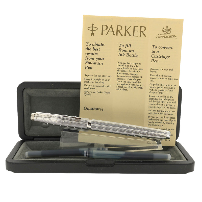 Parker 75 シルバー万年筆 14K SCARCE 1983 PARKER 75 SILVER PLATED PERLE 14K FINE NIB FOUNTAIN PEN NE