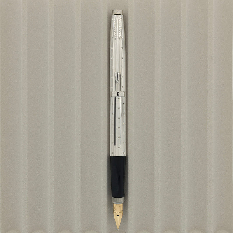 SCARCE 1983 PARKER 75 SILVER PLATED PERLE 14K FINE NIB FOUNTAIN PEN NE