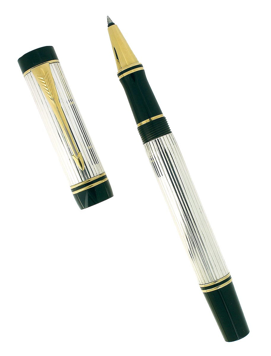 1992 PARKER INTERNATIONAL STERLING SILVER GODRON PATTERN ROLLERBALL PE
