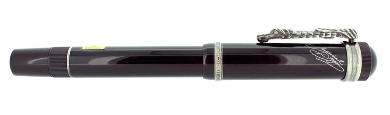 1993 MONTBLANC IMPERIAL DRAGON LIMITED EDITION MEISTERSTUCK 18K BROAD NIB FOUNTAIN PEN OFFERED BY ANTIQUE DIGGER