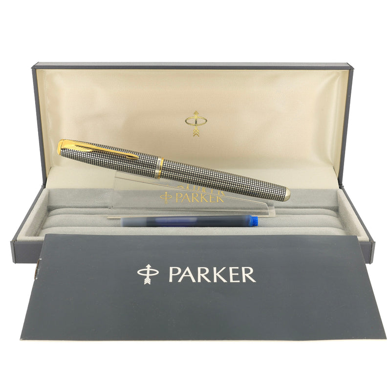 FIRST YEAR 1993 PARKER SONNET CISELE STERLING SILVER FOUNTAIN PEN 18K
