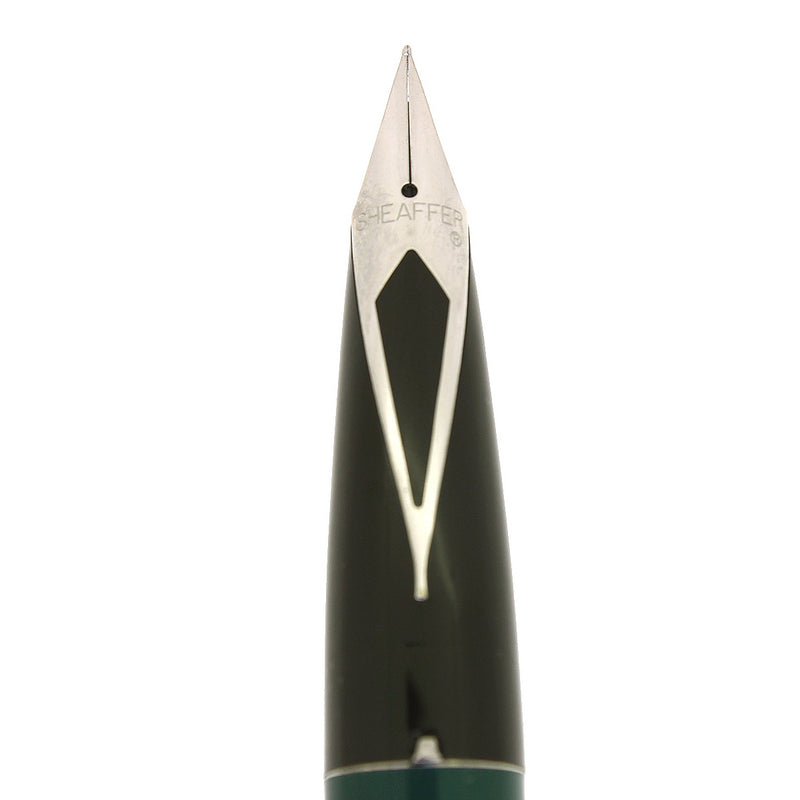 CIRCA 1994 SHEAFFER TRIUMPH IMPERIAL GREEN FOUNTAIN PEN NEVER INKED