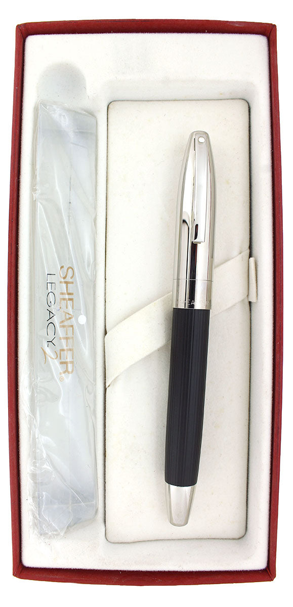 C1999 SHEAFFER LEGACY 2 LINEAR BLACK & PALLADIUM 18K MED NIB FOUNTAIN PEN NEVER INKED OFFERED BY ANTIQUE DIGGER