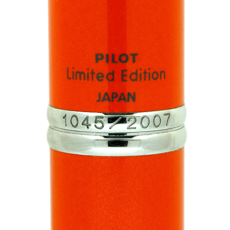 2007 PILOT LIMITED EDITION ORANGE VANISHING POINT 18K MEDIUM NIB FOUNTAIN PEN NEVER INKED