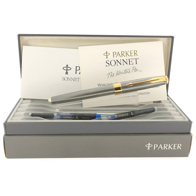 1999 PARKER SONNET CISELE STERLING SILVER FOUNTAIN PEN 18K BROADE NIB