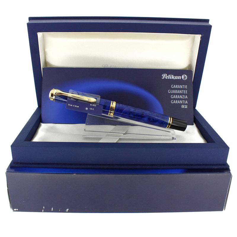 NEVER INKED 2010 PELIKAN M800 BLUE-O- BLUE SPECIAL EDITION 18K MED NIB FOUNTAIN PEN OFFERED BY ANTIQUE DIGGER
