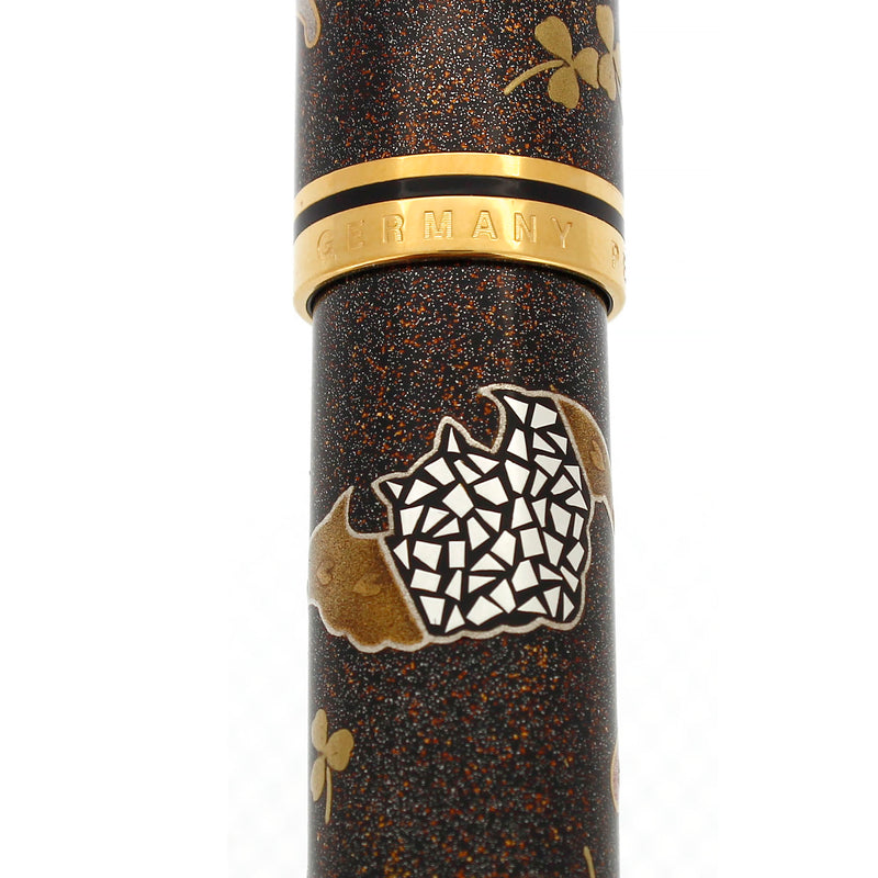 SCARCE PELIKAN M1000 FIVE LUCKY BATS MAKI-E LIMITED EDITION 67/123 FOUNTAIN PEN MINT IN BOX NEVER INKED OFFERED BY ANTIQUE DIGGER