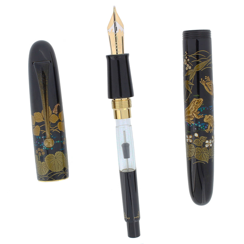 NAMIKI YUKARI ROYALE MAKI-E FROG W/18K BROAD NIG FOUNTAIN PEN NEVER INKED OFFERED BY ANTIQUE DIGGER