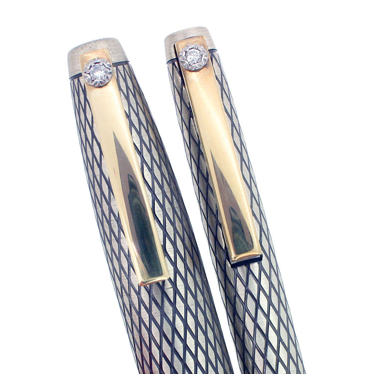 Sheaffer Silver CIRCA 1972 SHEAFFER STERLING SILVER IMPERIAL FOUNTAIN PEN SET W/DIAMON