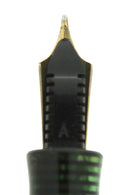 1937 PARKER EMERALD PEARL STANDARD VACUMATIC FOUNTAIN PEN CLEAN TRIM RESTORED