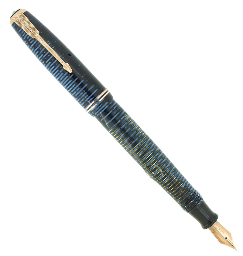 MINT CIRCA 1942 PARKER VACUMATIC MAJOR AZURE BLUE PEARL FOUNTAIN PEN NEVER INKED OFFERED BY ANTIQUE DIGGER