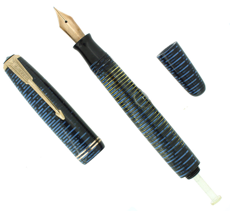 MINT CIRCA 1942 PARKER VACUMATIC MAJOR AZURE BLUE PEARL FOUNTAIN PEN NEVER INKED OFFERED BY ANTIQUE DIGGER