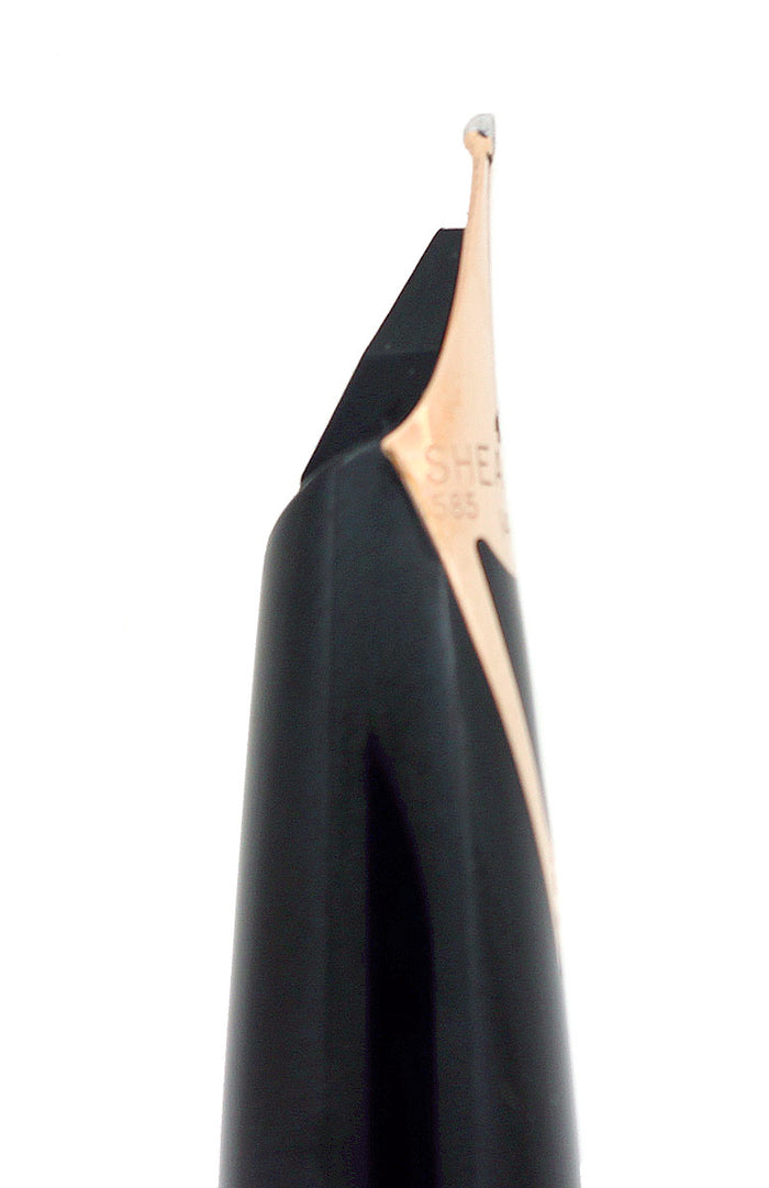 CIRCA 1980 SHEAFFER IMPERIAL GOLD FLUTED MODEL 797 FOUNTAIN