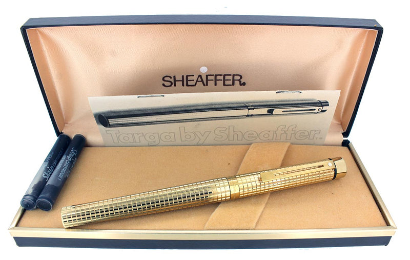 CIRCA 1976 SHEAFFER TARGA CLASSIC CHEQUERED PATTERN EXTRA FINE NIB FOUNTAIN PEN OFFERED BY ANTIQUE DIGGER
