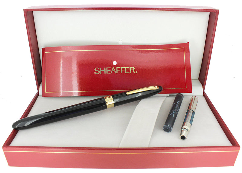 C1992 SHEAFFER CREST BLACK LAQUE 18K MEDIUM NIB FOUNTAIN PEN NEVER INKED OFFERED BY ANTIQUE DIGGER