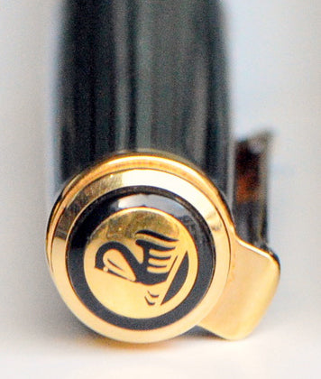 PELIKAN K800 BLACK BALLPOINT PEN NEW OLD STOCK NEW BOXED OFFERED BY ANTIQUE DIGGER