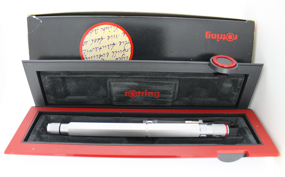 VINTAGE ROTRING 600 SILVER FOUNTAIN PEN WITH BROAD NIB MINT NEW